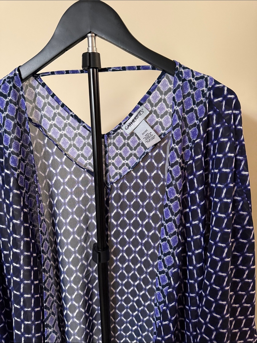 Catherines Purple and White Geometric Print Top - Picture 2 of 7
